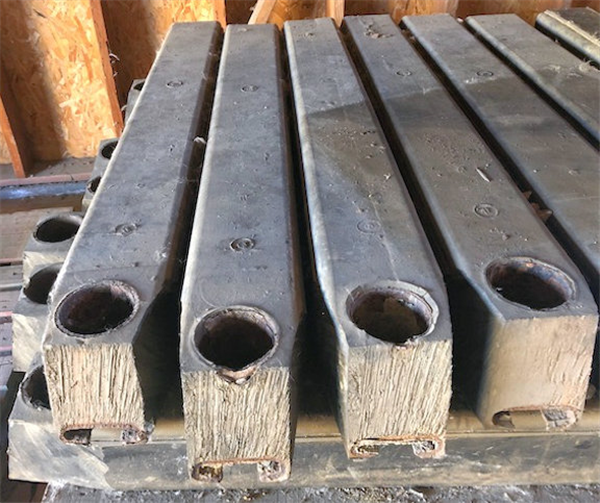 Lot Of 28 Rubber Lifters For Ball Mill)
